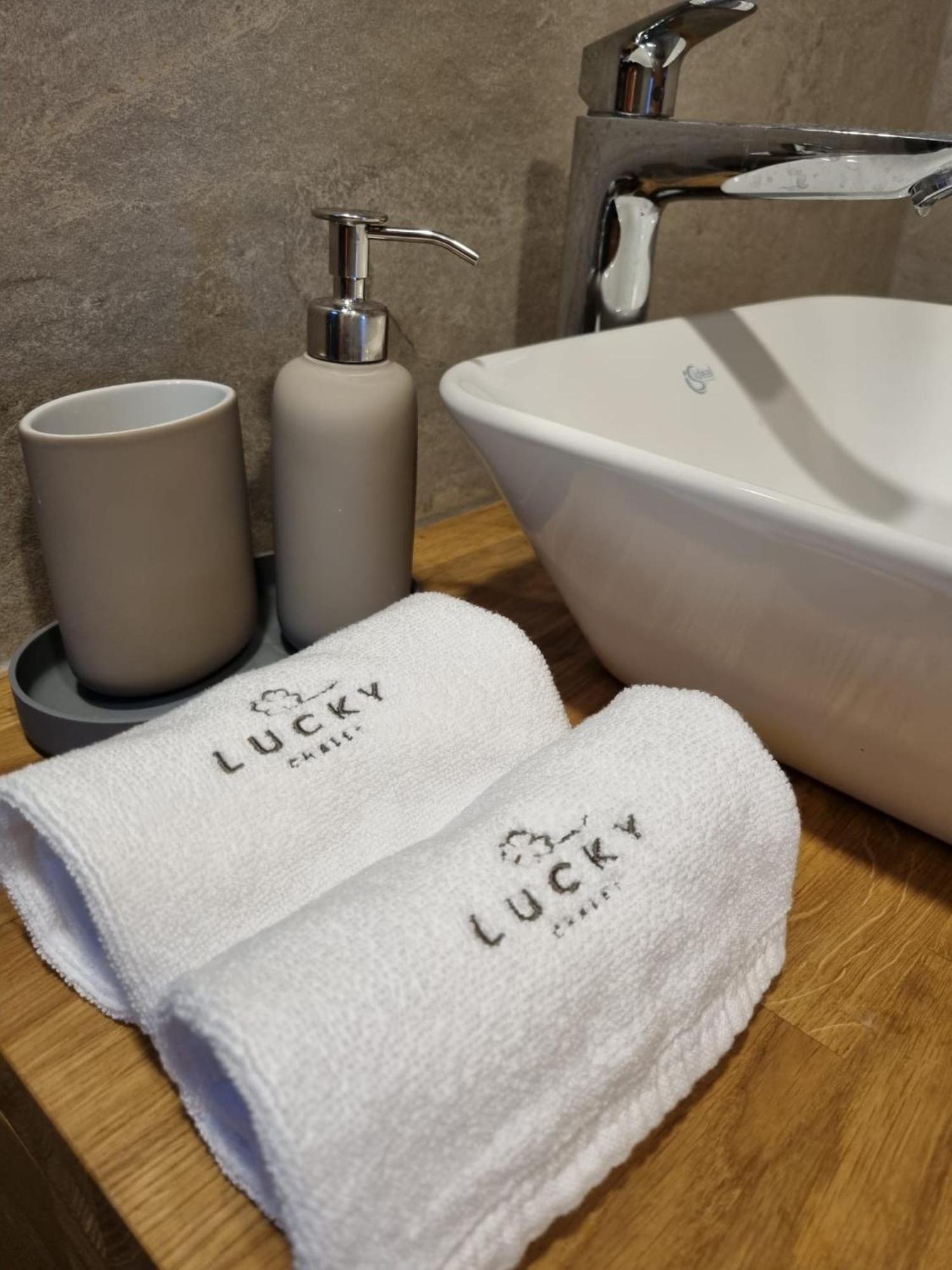 Lucky Chalet Jasna Luxury Apartment Demänovská Dolina Dış mekan fotoğraf